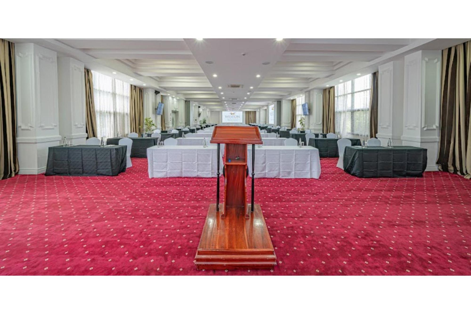 ניירובי Weston Hotel מראה חיצוני תמונה